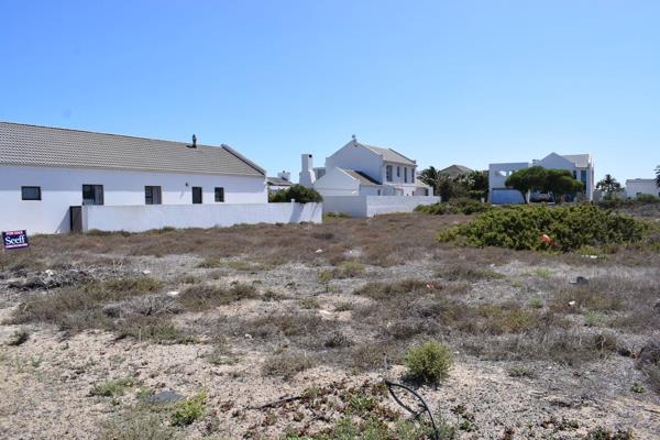 *Agent base in St Helena bay*
Property Overview:

•	Large Stand 573M2 
•	No building ...