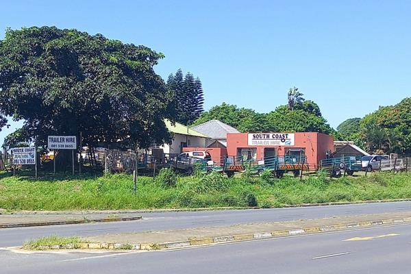 Here is your chance to own a prime commercial stand with excellent visibility at the point where the two busiest roads on the KZN South ...