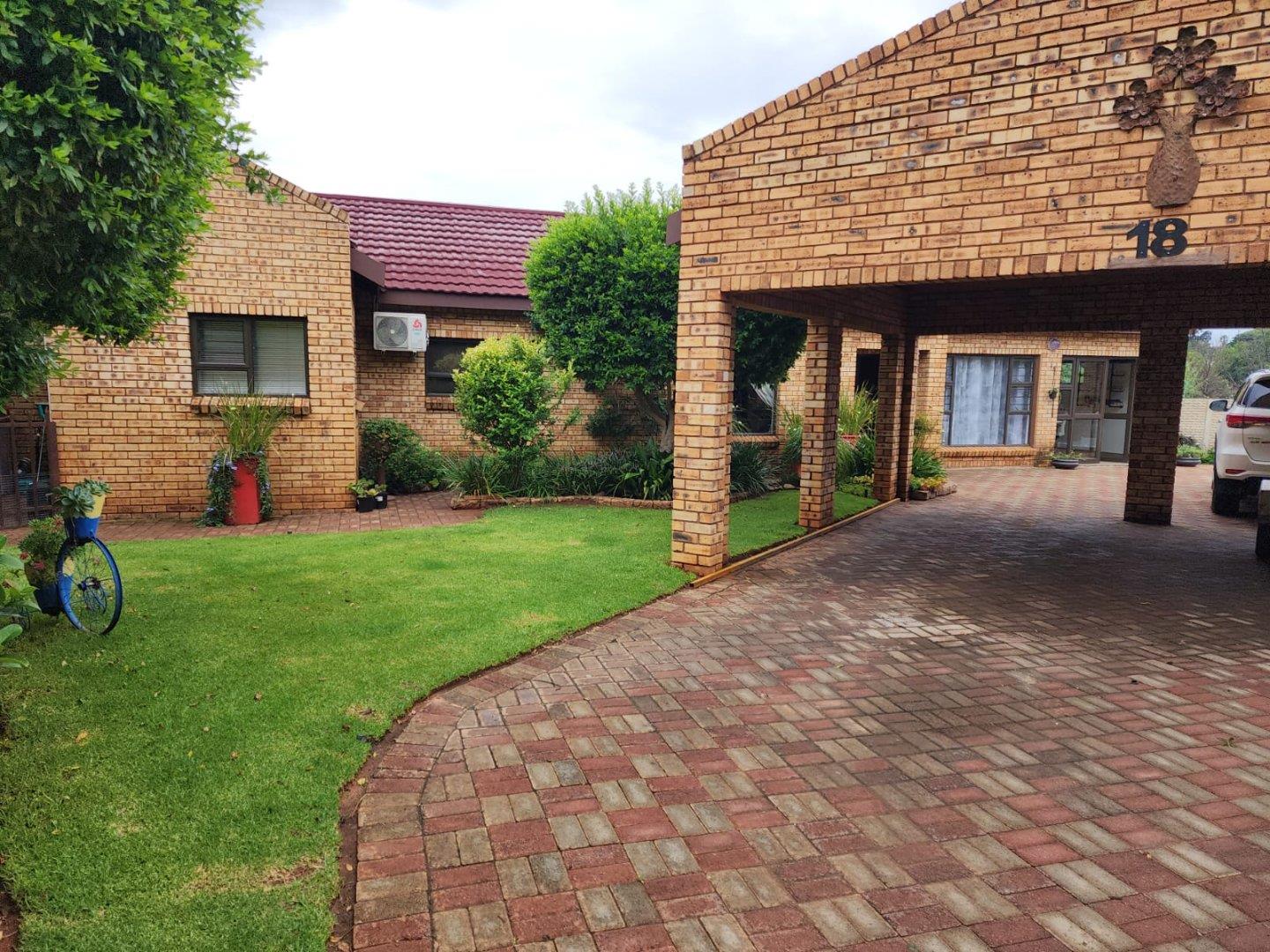 House for sale in Kuruman - P24-112378179