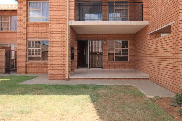 Welcome to Hazeldean - A loadshedding free area!

2 Bedrooms/ 2 Bathrooms/ 2 Garages - ...