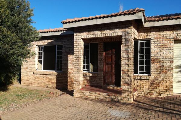 Lounge
Kitchen
2 Bedrooms
Bathroom with bath and shower
Lock-up garage
Small garden
Pre-paid electricity
