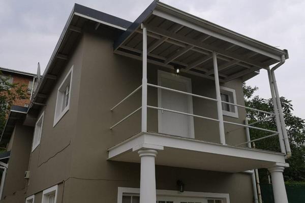 Get ready to experience convenience with this 1 bedroom apartment! Located in a safe, secure complex, this beautiful home features an ...