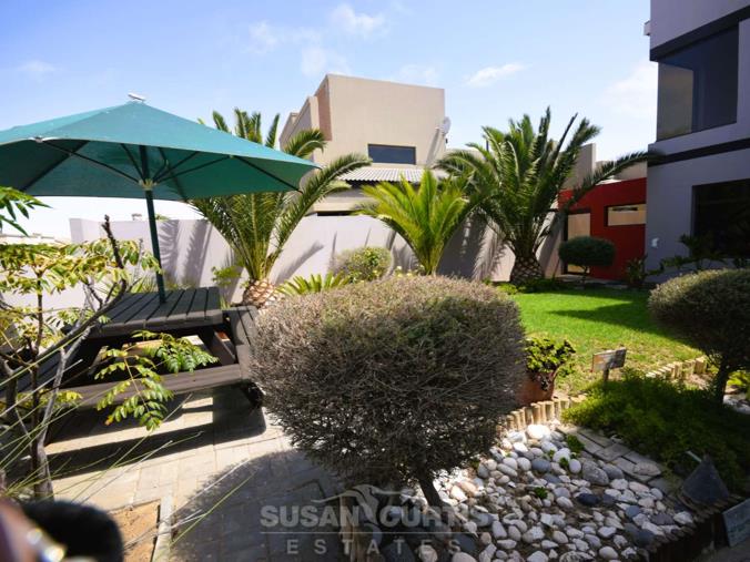 5 Bedroom House for Sale in Ocean View