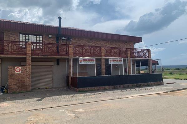 Ideal premises located in Heidedal for fast food, restaurant, pub tavern.
The premises offers a built-in bar and sit-down seating and ...