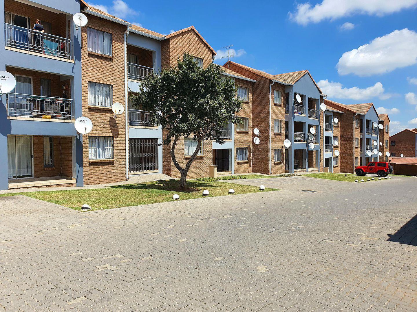 Property and houses for sale in Midrand : Midrand Property : Property24 ...