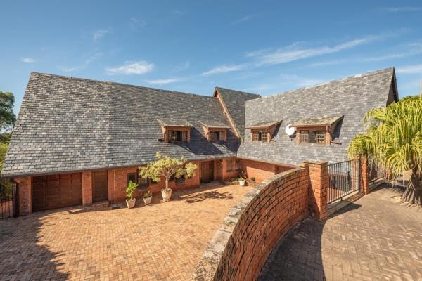 A beautiful five bedroom property, 3 garages with a two bedroom flatlet in Mill Park, Gqeberha.
This property has so much charm and ...