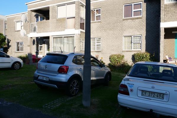 For Sale: R1,395,000 - Serenata Flats (Private Sale)

This inviting two-bedroom flat ...