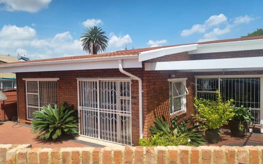 3 Bedroom Townhouse for sale in Casseldale