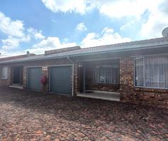 Townhouse for sale in Brakpan Central