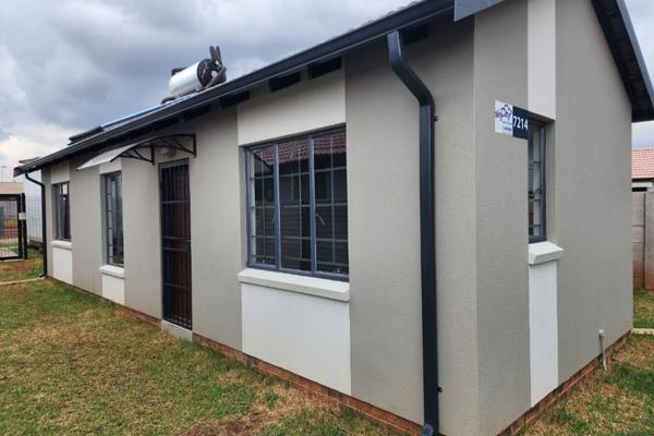 Peace is at home in Savanna City. 

Presenting the Savanna City House, which is now priced at R690 300 less than before. Many ...