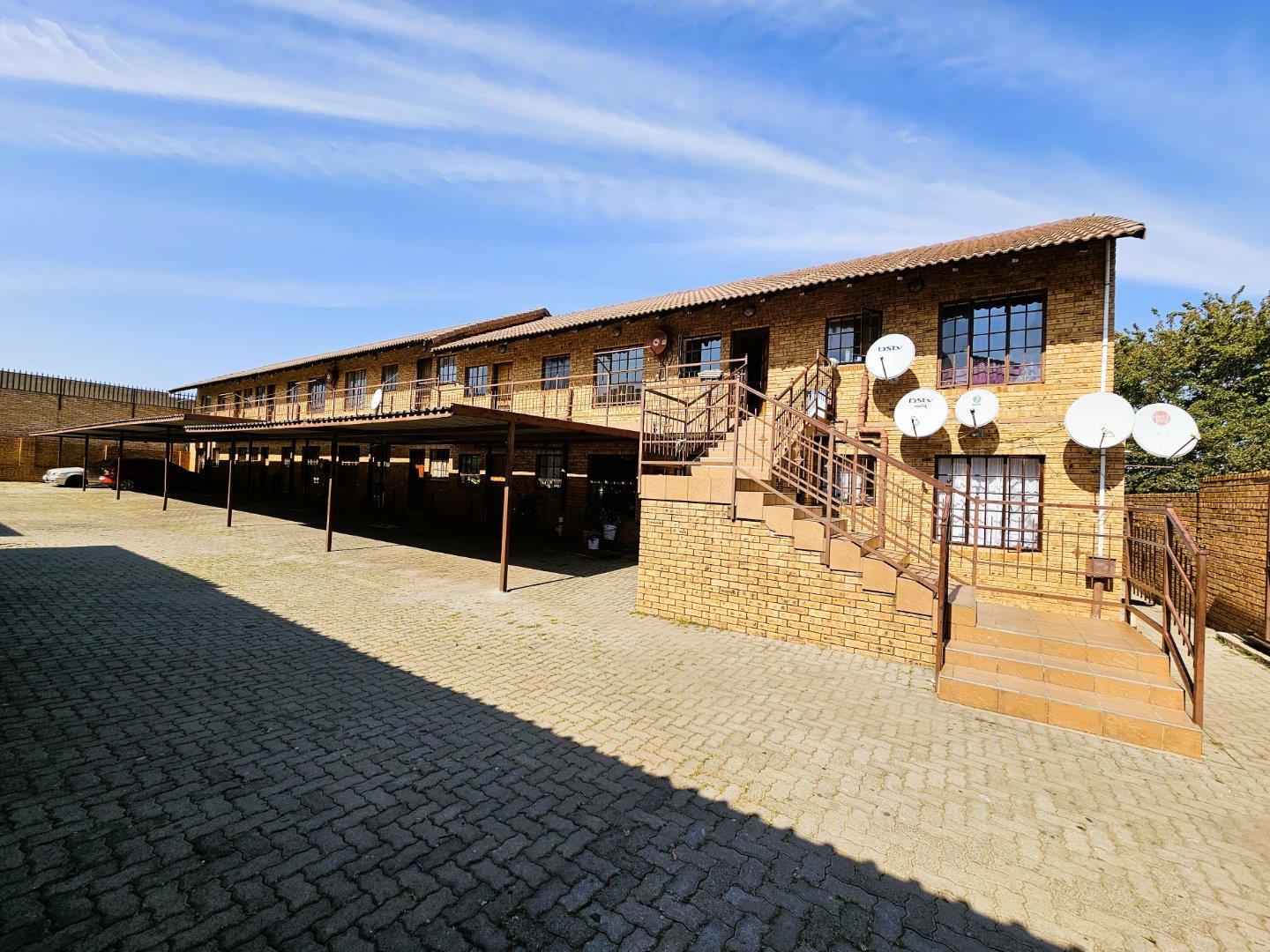 2 Bedroom House for sale in Greenhills 9 Kipas Gardens / C/o