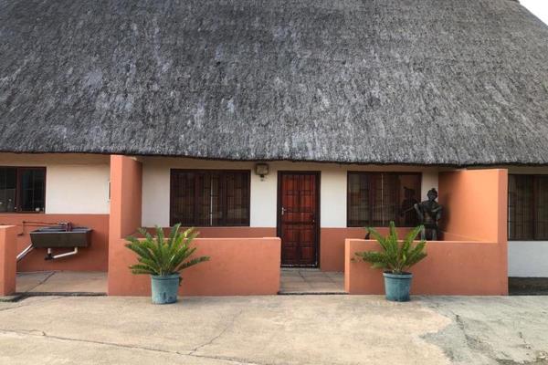 This complex is a unique place offering upmarket holidaying and conference facilities. There are beautiful thatched buildings, thatched ...