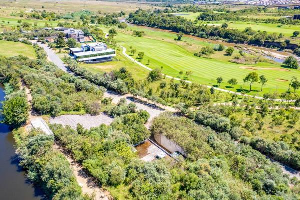 Positioned along a green belt is this magnificent Steyn City stand. Build your dream home with the back yard of a lifetime. This ...