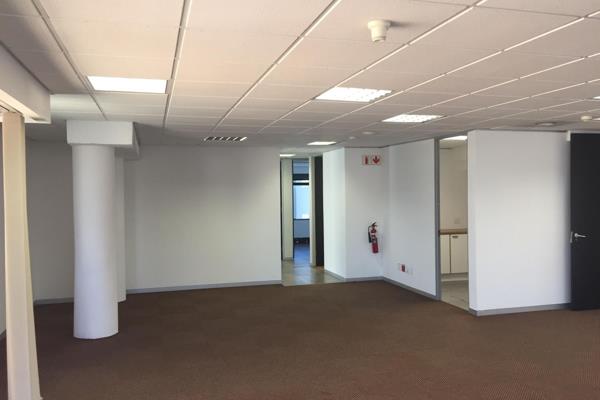 282 m&#178; Office to rent at The Pinnacle Building in Cape Town CBD. Neat A Grade ...