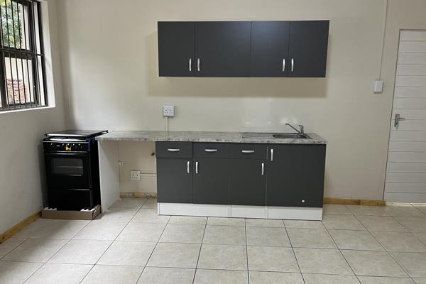 Welcome to apartment unit 1 370 at Long Avenue in Ferndale, Randburg. This newly ...