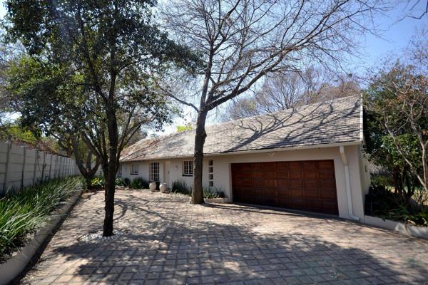 Available: Immediately   or 1 march 2025.  
Located: Bryanston East, Sandton   
Extra costs to tenant: Pre Paid Electricity &amp; Water ...