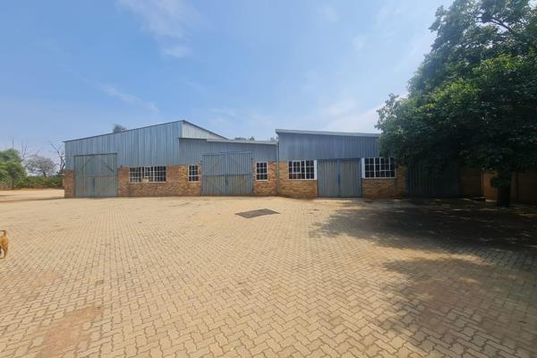 GREAT OPPERTUNITY For Commercial in Stilfontein!!

This is ideal for big mining companies! 

This property consist of the ...