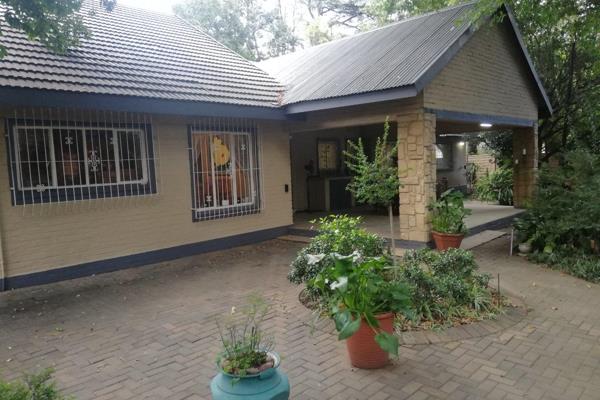 EMTHUNZINI “A PLACE IN THE SHADE”
Income generated property in a popular area!!! 
Were you looking for that property where you can ...