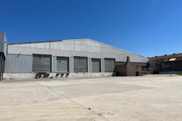 Neat Warehouse Located In Struandale,
Warehouse Can Be Divided (3000 sqm or 4000 ...