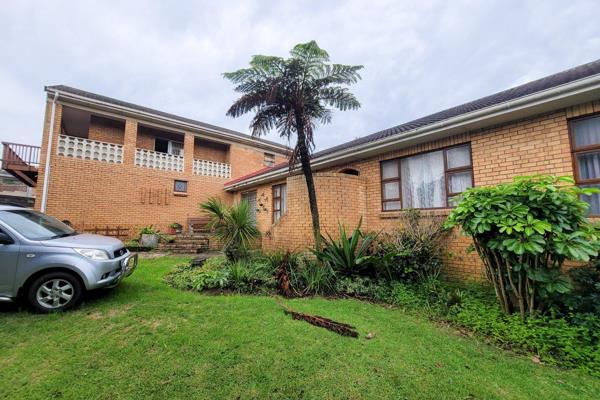 Great location with a great investment in one! 

Positioned close to the Gonubie Main Beach and sought after River Mouth ...