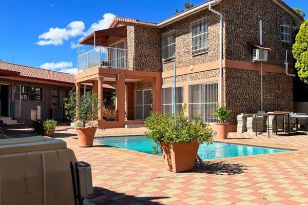This beautiful abode is centrally situated with primary access to Fleurdal shopping Mall and Fauna Primary School.
This extensive ...
