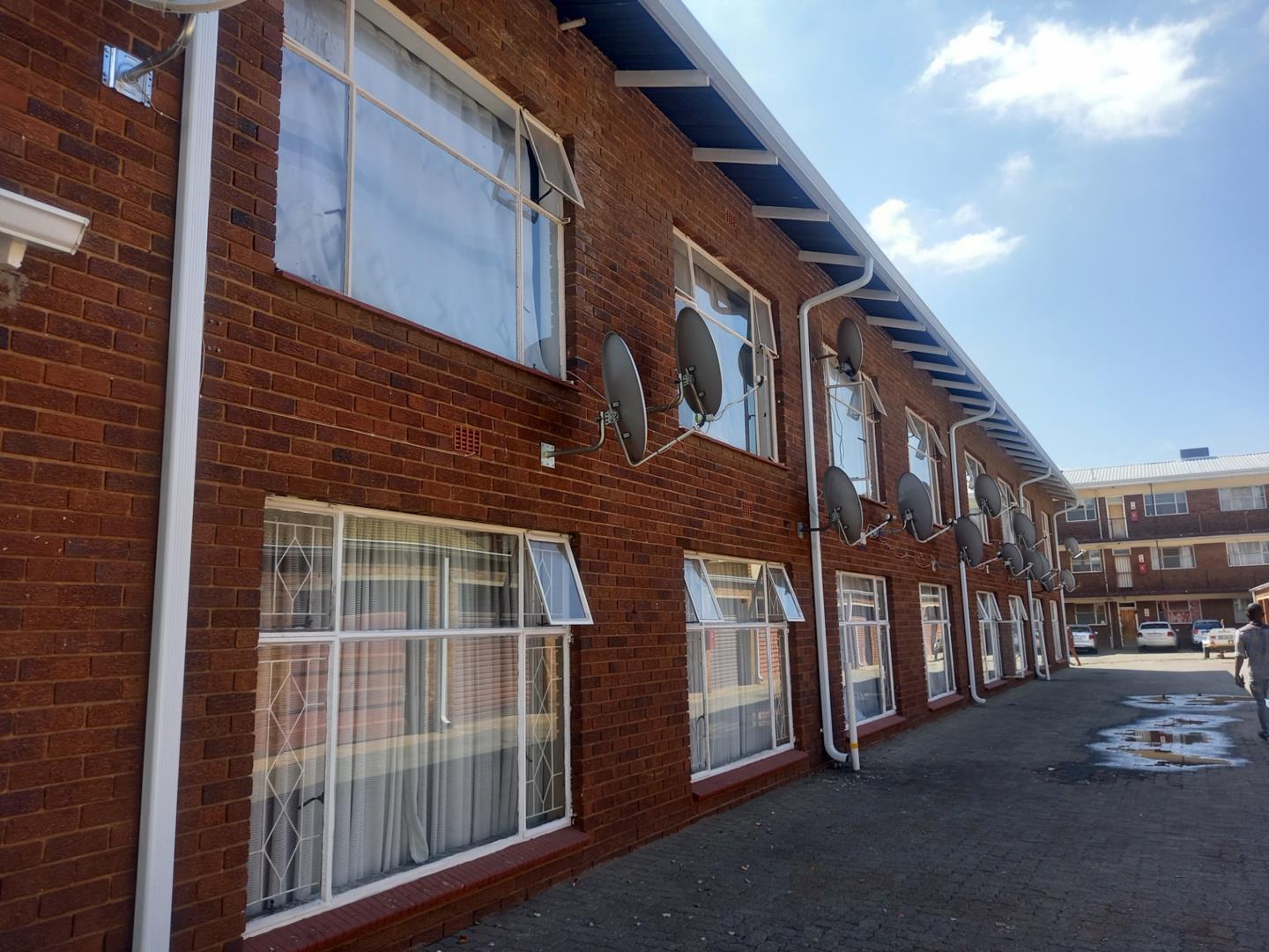 2 Bedroom Apartment / flat for sale in Kempton Park Central 2, 23a