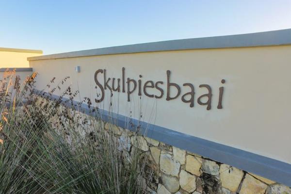 Introducing a brand-new residence, soon to commence construction, within the exclusive Skulpiesbaai Lifestyle Estate.  Dual ...