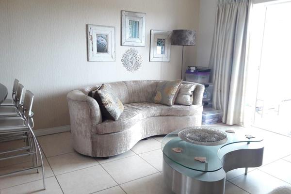 OCCUPATION: MARCH

Please send me an email to arrange a viewing.

This property consists of the following:
2 bedrooms with BIC
2 ...