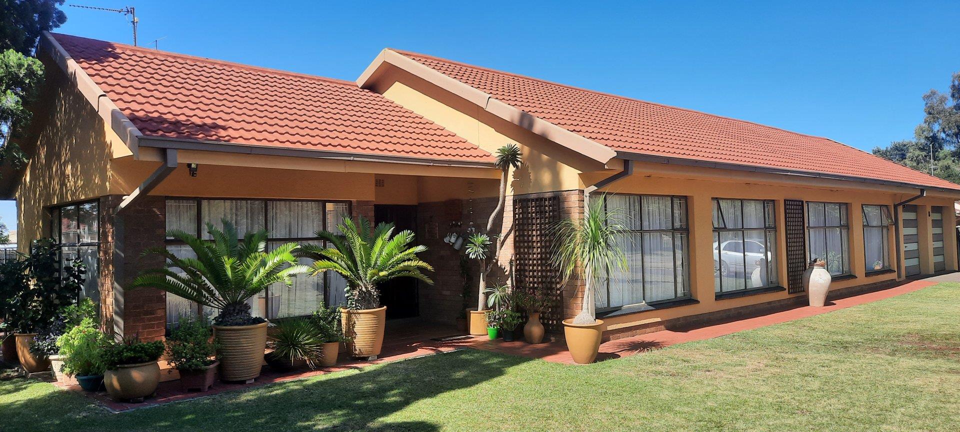 3 Bedroom House for sale in Homer P24112538112