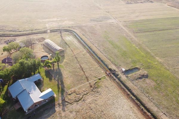 Price reduction on this Ultra Water Rich 42 hectare farm. 

Big opportunity to make your farming dream come through on this game ...