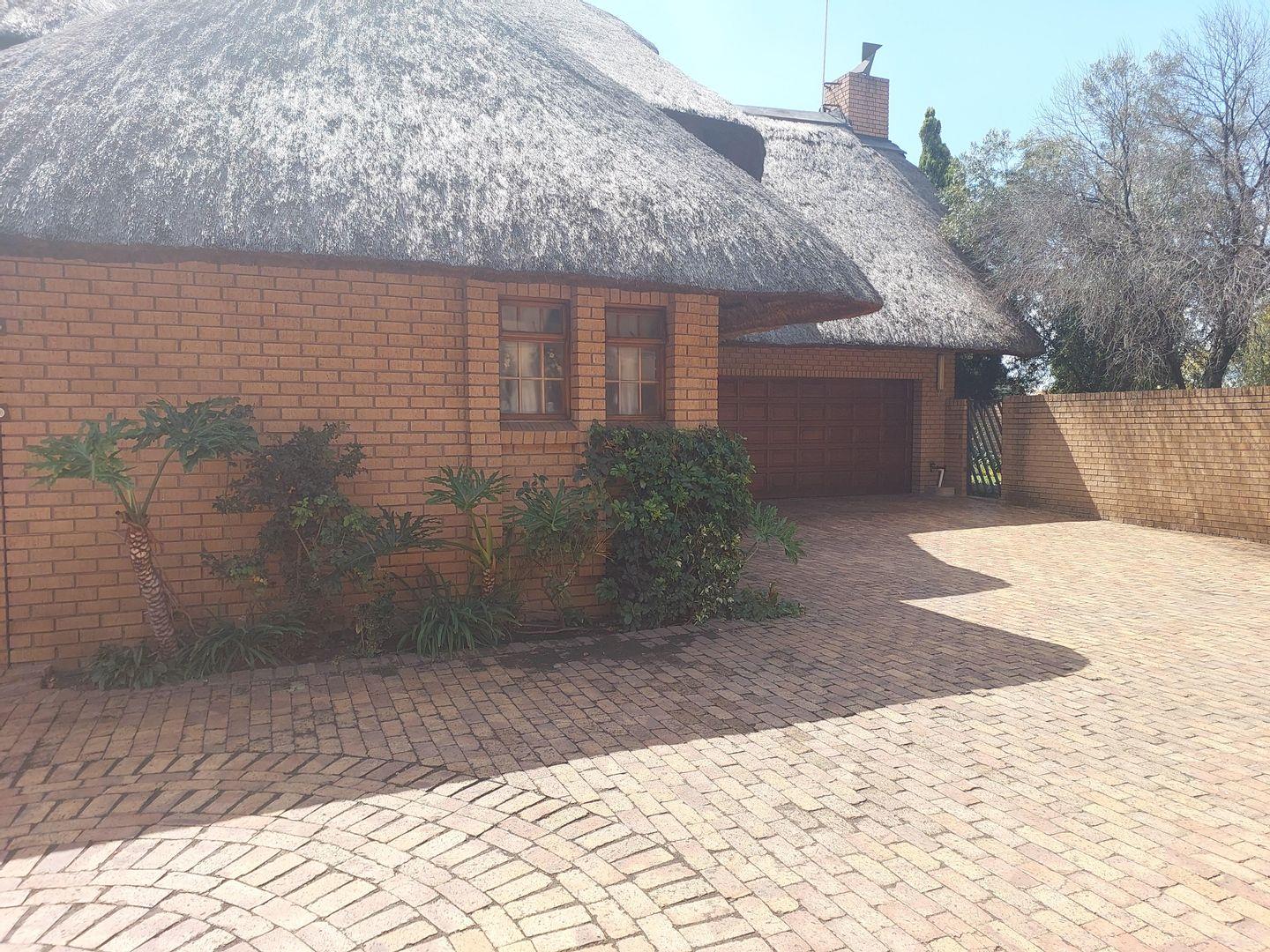 Apartments / flats for sale in Middelburg, Mpumalanga Middelburg