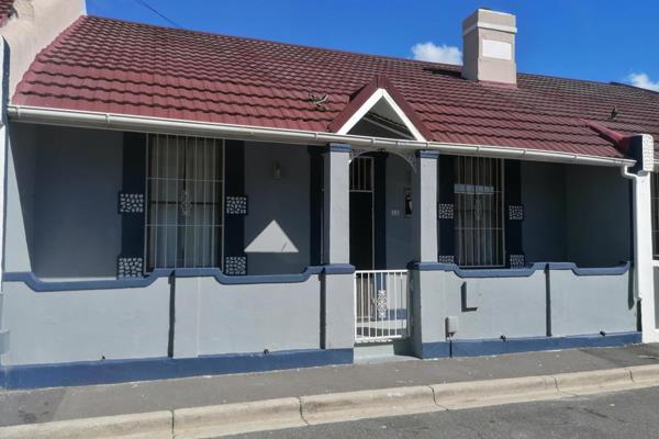 Victorian terrace house consisting of 2 bedrooms, lounge, open plan fitted kitchen ...