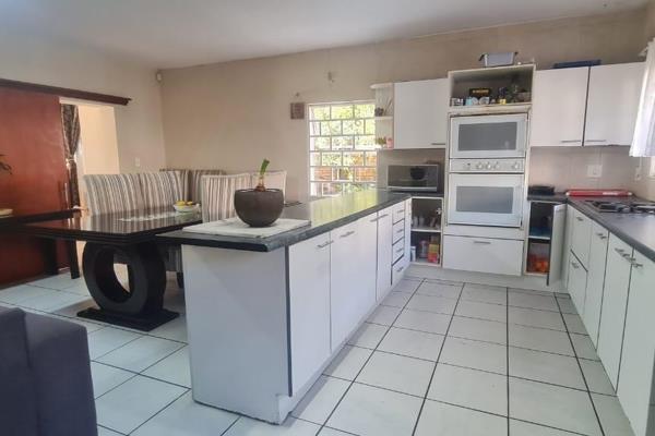 Perfectly located property in the heart of new redruth Alberton.
Offering more than the ...