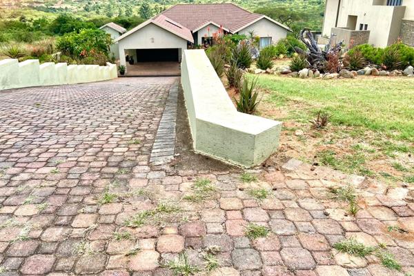 Property for sale by Chas Everitt Nelspruit / Lowveld - Page 3