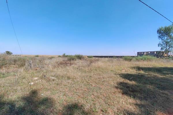 loads of possibilities, come and build your dream house on this 2001Sqm stand. 
Phone us today for a viewing.