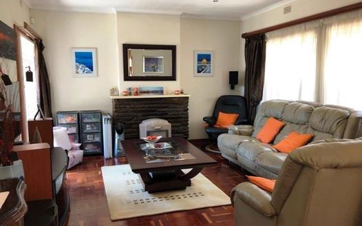 3 Bedroom House for sale in Kensington