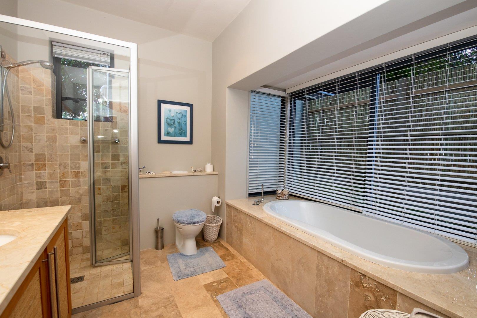 Photo of 3 Bedroom House to rent in Robberg Beach