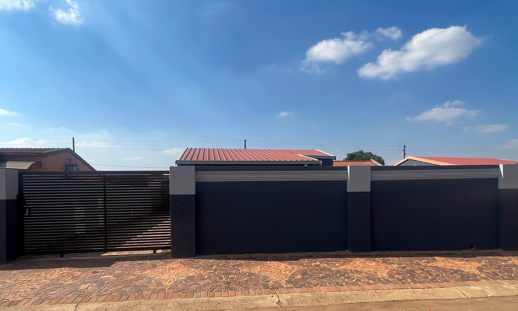 Property and houses for sale in Soweto Soweto Property Property24