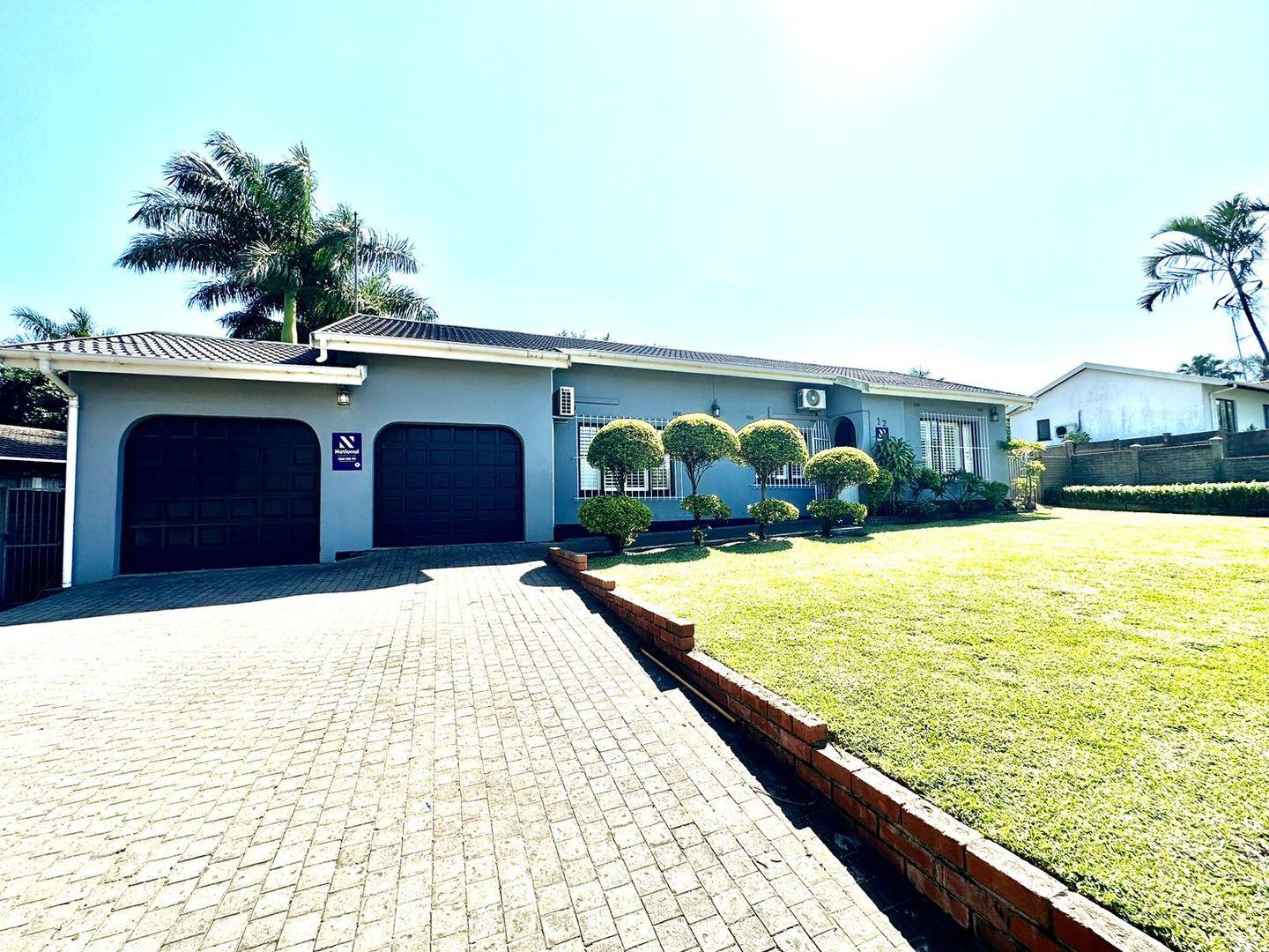 3 Bedroom House for sale in Veld En Vlei P24114141145