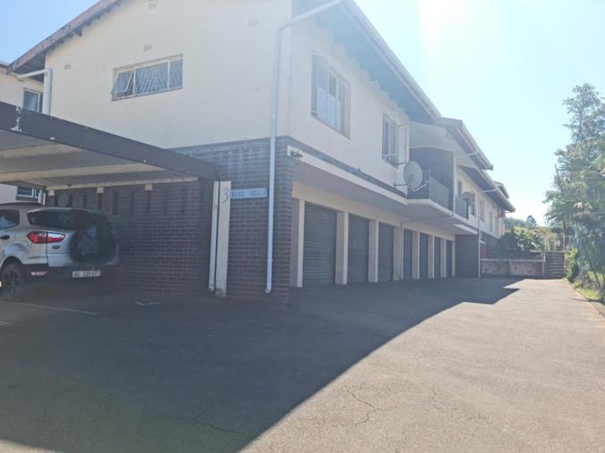 2 Bedroom Apartment / Flat for Sale in Pinetown Central