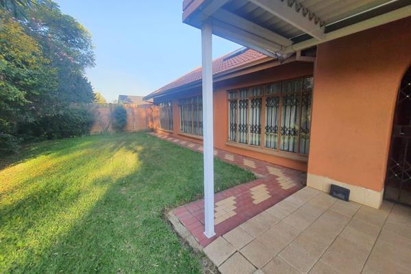 Only R1 850 000

4 Bedrooms,2 Bathrooms
Lounge and Dining Area
Spacious Kitchen
Borehole Double Garages and a Big Yard Area
Pool ...