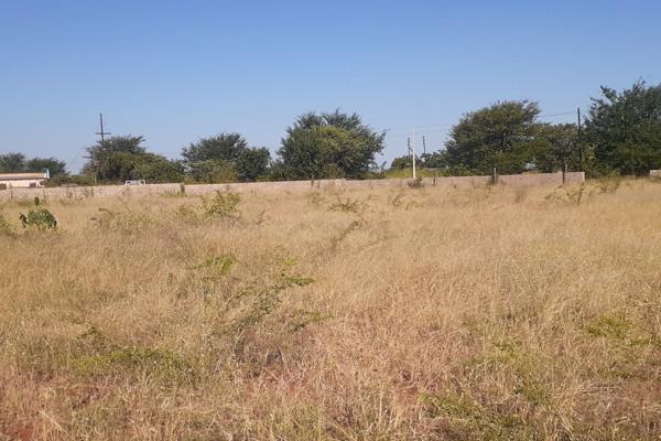 This is an investment opportunity!!!

The vacant land is situated immediately next to the road on your way to Viva filling station ...