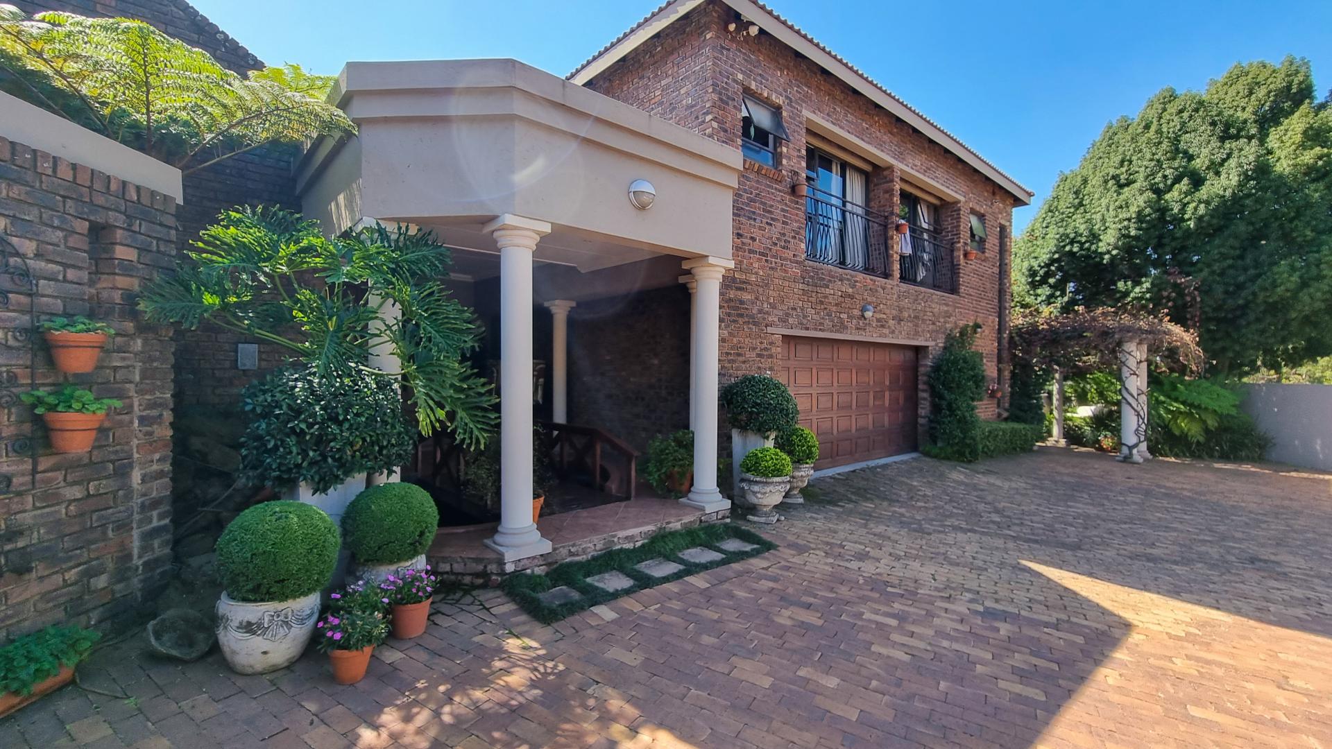 Commercial property for sale in Gholfsig P24113811169