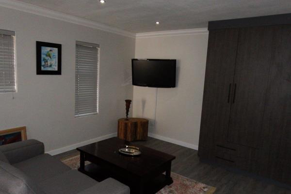 Modern Fully Furnished 1 Bedroom Apartment To Let.  Available 1 March 2025
Open plan 1 Bedroom, 1 bathroom, study corner, living room ...