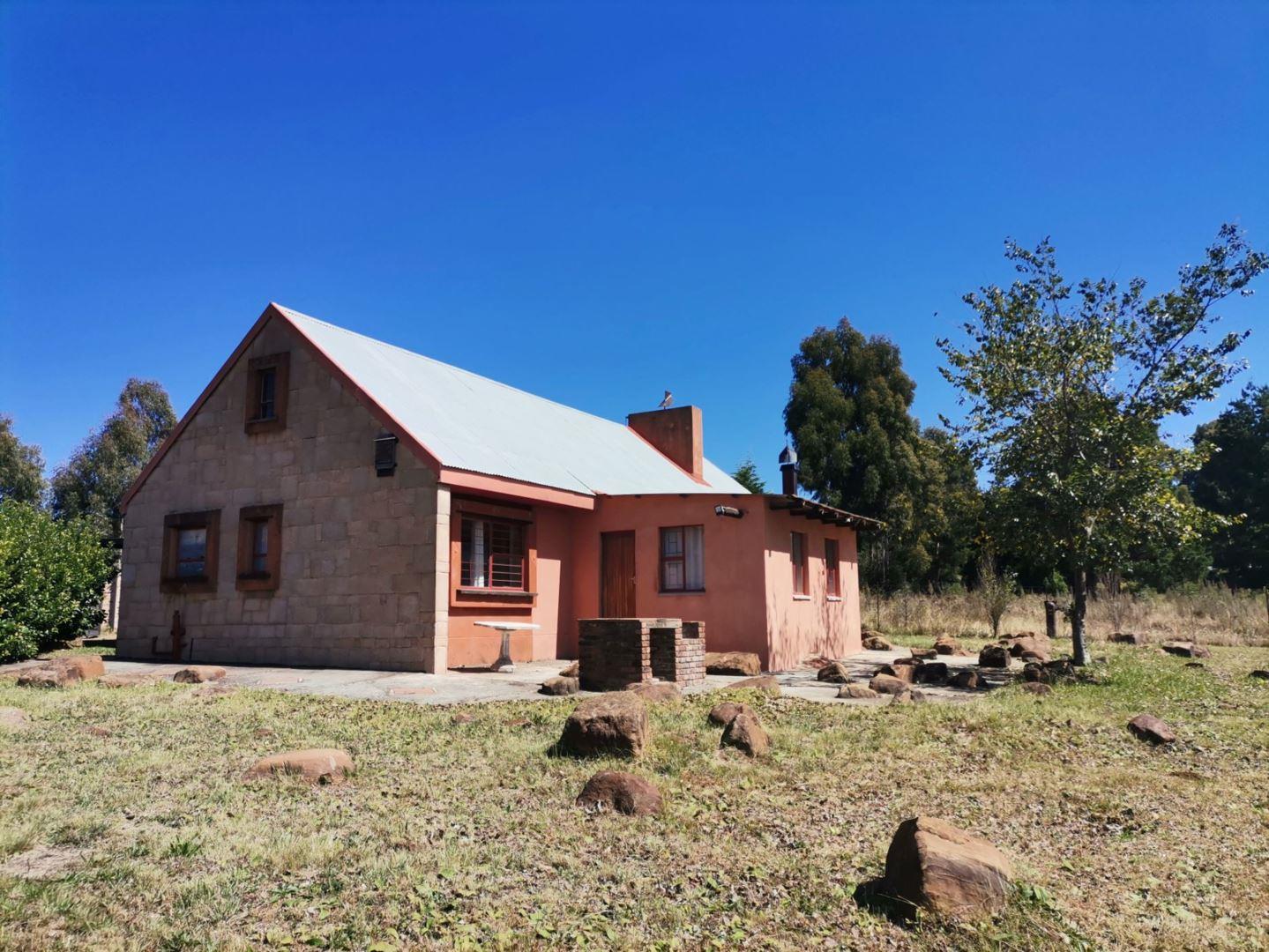 4 Bedroom House for sale in Dullstroom - 566 P6 Piet Retief Street
