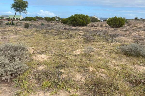 In the vicinity of Langebaan Long Acres there is 24543 m2 piece of gold waiting be developed into your dream home.

This corner plot ...