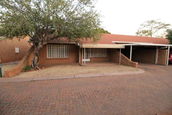 This lovely 2 bedroom house is situated in a well known Retirement village in Bela Bela. 

It is an affordable retirement house in the ...