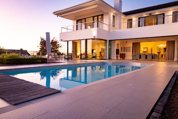 Nestled in the heart of Spanish Farm, Somerset West, this stunning residential property offers a seamless blend of modern living and ...