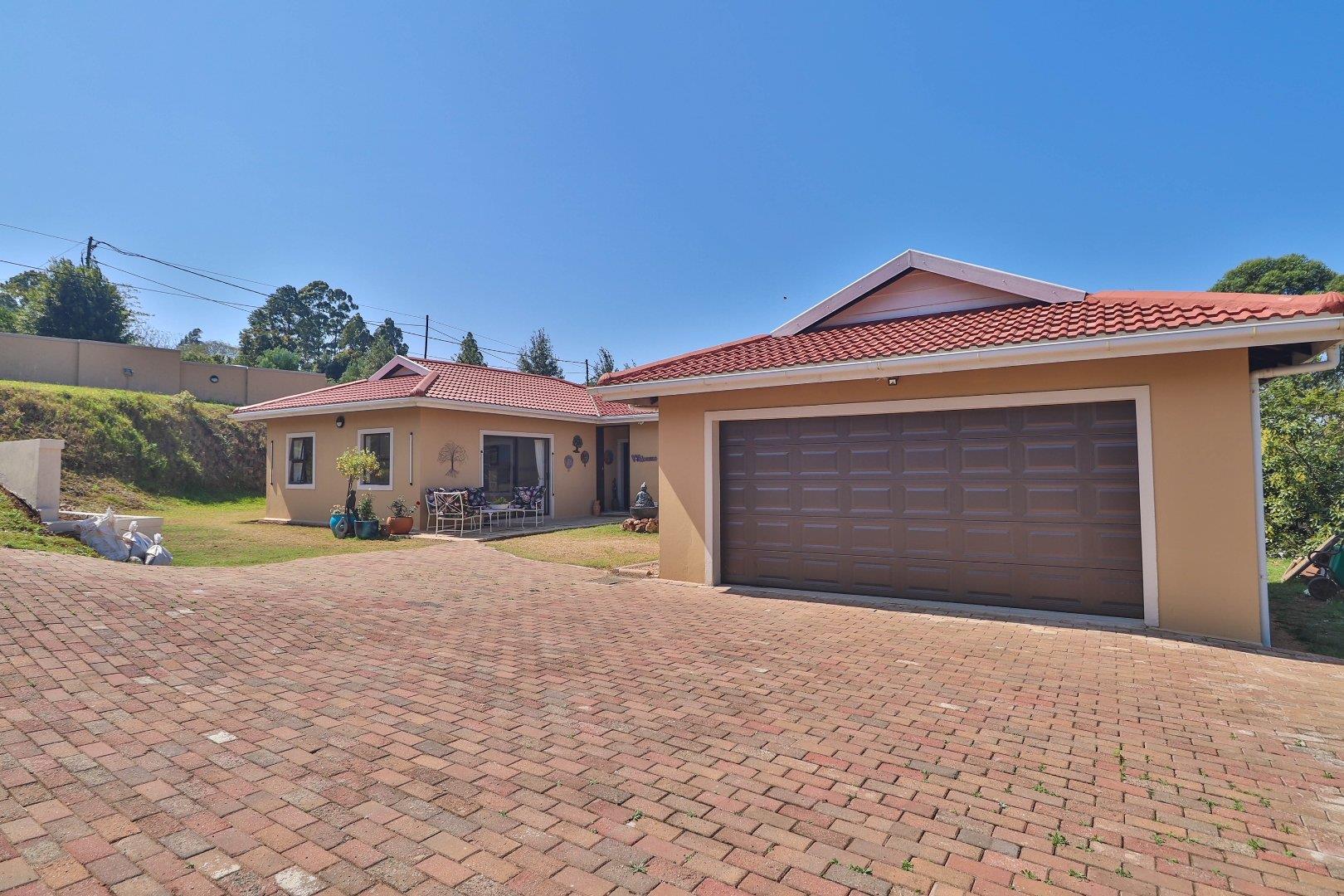 Crestholme Property Property and houses for sale in Crestholme