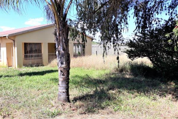 2.1 Ha

Massive land, great potential for business development. The property has 2 houses on the land.
The first house has three ...